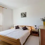 Casa Istriana 펜션 풀라