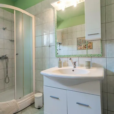 Casa Istriana Будинок відпочинку *